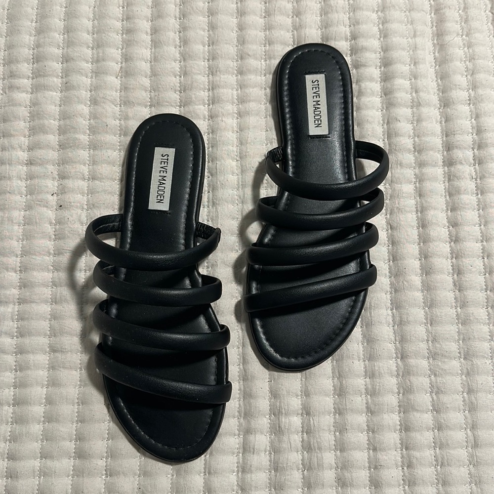Steve Madden Flats